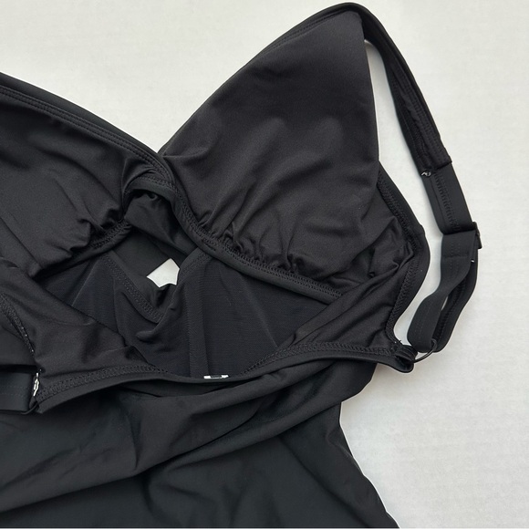 DKNY One Piece Swimsuit Women's SMALL Twist Front Keyhole Slimming Black NEW $79 - Picture 12 of 15